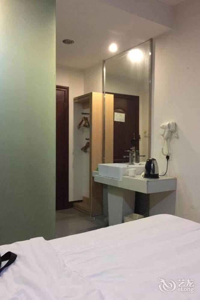 Yangshuo Harbour View Hotel Екстер'єр фото