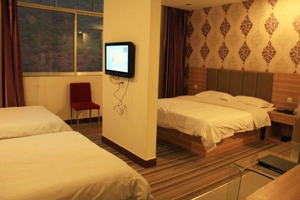 Yangshuo Harbour View Hotel Екстер'єр фото